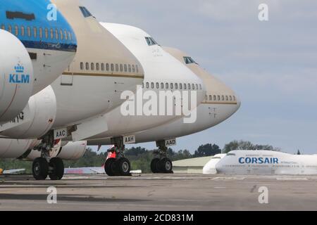 Tre Saudi Arabian Airlines Boeing 747 si trovano all'aeroporto di Cotswold in attesa di rottamazione a seguito del ritiro dall'uso Foto Stock