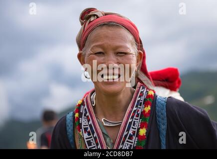 Bellezza paesaggistica, minoranze etniche nella regione montagnosa settentrionale del Vietnam Foto Stock