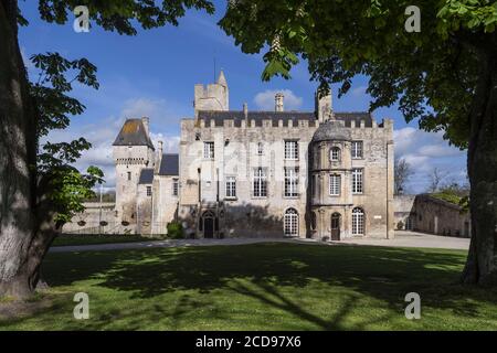 Francia, Calvados, Valle del Seullez, Creully villaggio, Creully castello dove è stato fatto la trasmissione della BBC durante la battaglia di Normandia durante la seconda guerra mondiale Foto Stock