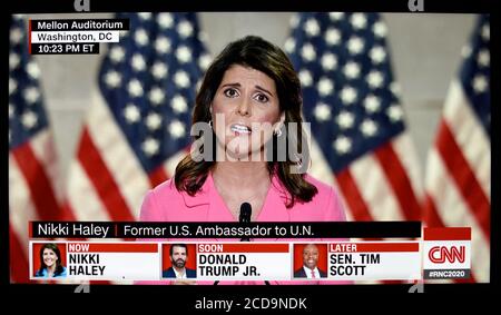 Uno screenshot della CNN dell'ex ambasciatore degli Stati Uniti presso l'ONU. Nikki Haley che parla alla Convenzione Nazionale Republiclan del 2020. Foto Stock