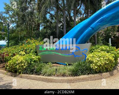 Orlando, FL/USA-7/12/20: L'insegna Turtle Trek fuori dalla mostra delle tartarughe al Seaworld di Orlando, Florida. Foto Stock