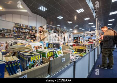 BELGRADO, SERBIA - 25 OTTOBRE 2019: Copertine di strisce comiche di il grande Blek, in esposizione per la vendita in un negozio di fumetti retrò. Blek è una sup italiana Foto Stock