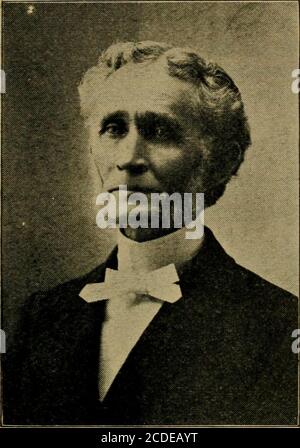 . Storia della prima chiesa presbiteriana di Bellefontaine, Ohio, e discorsi consegnati in occasione del trentacinquesimo anniversario del pastorato del reverendo George L. Kalb, D.D . Ry 16,1858, su certificato da Ox-ford. Il suo corso teologico è stato proseguito presso il Seminario AssociateReformed, Ox-ford, e il Seminario Theo-logico occidentale, Allegheny, Pa. Ha riempito la sedia di Matematica ad Augusta col-lege, Kentucky, e wasafterward presidente del seminario maschio e femmina di Okane a Shelbyville, Illinois. Fu licenziato dal Presbiterio di Sidney, e la sua prima carica fu Prairie B. Foto Stock