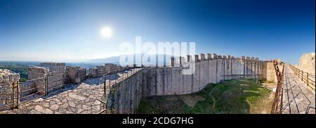 La Rocca Asolo una fortezza situata sulla cima del Monte Ricco