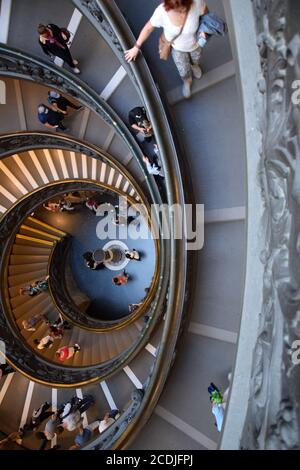 Scala a chiocciola - uscita dei Musei Vaticani Foto Stock