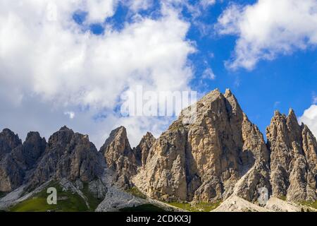 Vista delle Dolomiti dal Passo Gardena, Alto Adige, Italia Foto Stock