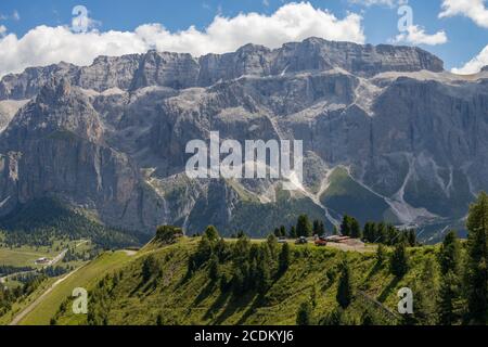 Vista sulle Dolomiti vicino Selva, Alto Adige, Italia Foto Stock