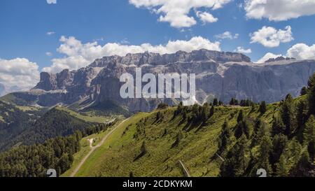 Vista sulle Dolomiti vicino Selva, Alto Adige, Italia Foto Stock