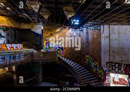 Luogo perduto, rovine della discoteca es Foguero Palace, Palazzo Alcudia, Alcudia, Maiorca, Ballearen, Spagna Foto Stock