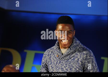 FILE: 29 ago 2020. Manhattan, Stati Uniti d'America. 31 gennaio 2014. NEW YORK, NY - GENNAIO 31: Chadwick Boseman partecipa alla Draft Day Press Conference al Super Bowl XLVIII Media Center, Sheraton Times Square il 31 Gennaio 2014 a New York City People: Chadwick Boseman Credit: Storms Media Group/Alamy Live News Foto Stock