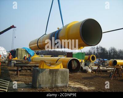 La costruzione di un gasdotto sul terreno Foto Stock