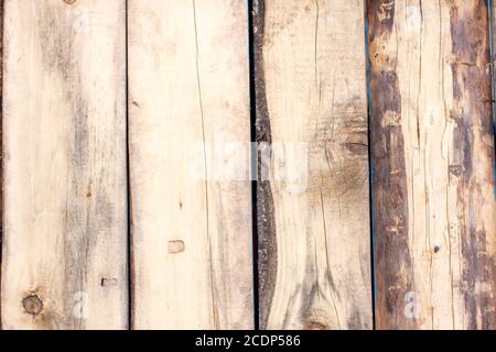 Texture naturale legnosa per lo sfondo. Spazio di copia, banner. Tavole verticali. Foto Stock