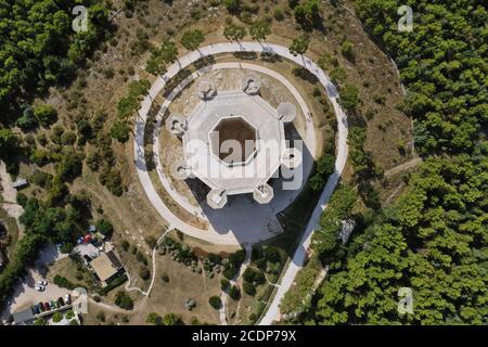 Castel del Monte, Barletta, Andria, Trani, Puglia / Italia: Veduta aerea del Castel del Monte Foto Stock