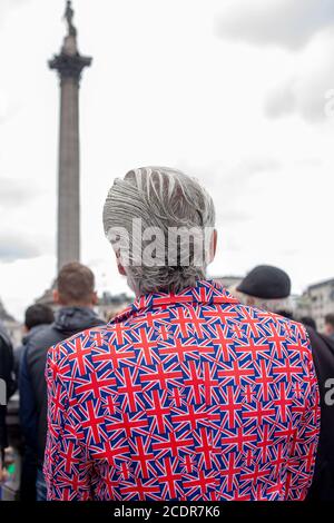 Londra, Regno Unito. 29 agosto 2020. Dimostrazione di Unisci per la libertà, Trafalgar Square. I manifestanti chiedono: Niente più blocchi, niente distanziamento sociale, niente maschere, niente tracce e tracce, nessun passaporto sanitario, nessuna vaccinazione obbligatoria, nessuna "nuova normalità". Credit: Neil Atkinson/Alamy Live News. Foto Stock