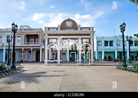 L'Arco di Trionfo nel Parco Jose Marti, Cienfuegos (Patrimonio Mondiale dell'UNESCO), Cuba Foto Stock