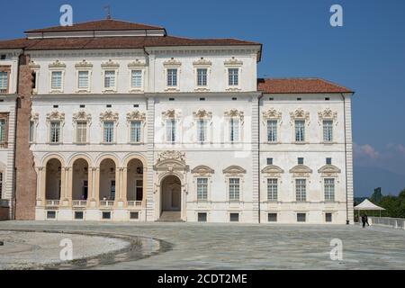L'esterno di Venaria reale, antica residenza reale di Torino. Foto Stock