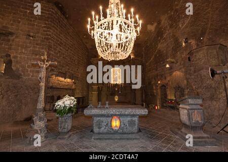 Alter in Cappella di San Kinga all'interno della miniera di sale di Wieliczka in Polonia Foto Stock