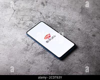 Assam, india - 27 agosto 2020 : il logo di Stadia sull'immagine di riserva dello schermo del telefono. Foto Stock