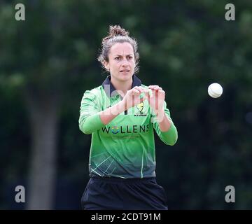 BECKENHAM, Regno Unito, 29 AGOSTO: Western Storm's Fi Morris durante Rachael Heyhoe Flint Trophy tra le donne delle stelle del sud-est e la tempesta occidentale a County Ground, Beckenham il 29 agosto 2020 Credit: Action Foto Sport/Alamy Live News Foto Stock