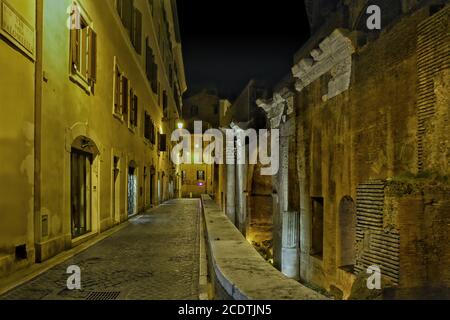 Passeggiata notturna a Roma III Foto Stock