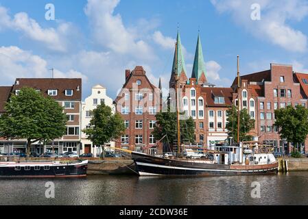 Navi a Museum Harbour, Lübeck, Germania Foto Stock