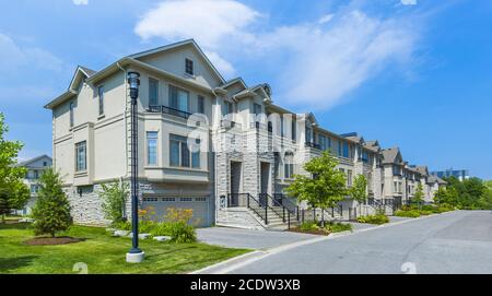 Personalizzato costruito casa di lusso nei sobborghi di Toronto, Canada. Foto Stock