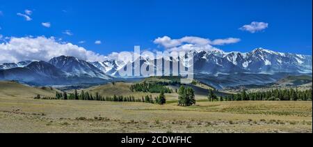 North-Chuya Ridge - catena di montagne nella repubblica di Altai, Russia Foto Stock