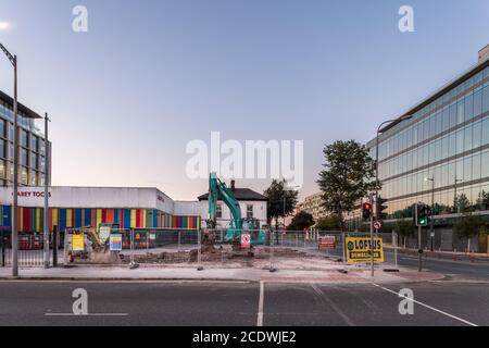 Cork City, Cork, Irlanda. 30 agosto 2020. Il sito in piano dello storico Sextant Bar, demolito durante il fine settimana per far posto a un edificio residenziale a venticinque piani su Albert Quay a Cork, Irlanda. - credito; David Creedon / Alamy Live News Foto Stock