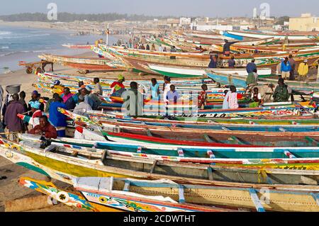 Senegal. Kayar porto di pesce. Il più grande porto di pesce del Senegal Foto Stock