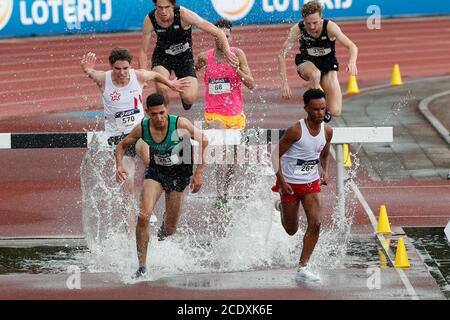 Utrecht, Paesi Bassi. 30 agosto 2020. UTRECHT, 30-08-2020, Atletiekbaan Nieuw Maarschalkerweerd, Atleta nella finale maschile di 3000m steeplechase durante il giorno 2 dei campionati olandesi di campo e pista all'aperto. Credito: Pro Shots/Alamy Live News Foto Stock