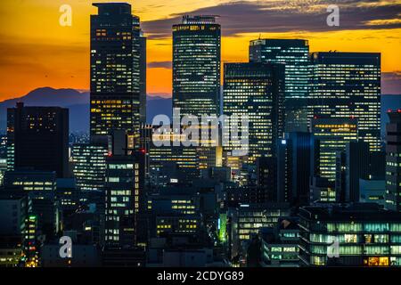 Tramonto dall'osservatorio della Torre televisiva di Nagoya Foto Stock