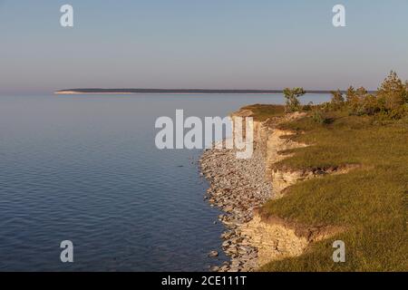 Panga Cliff, la scogliera più alta di Saaremaa, Estonia Foto Stock