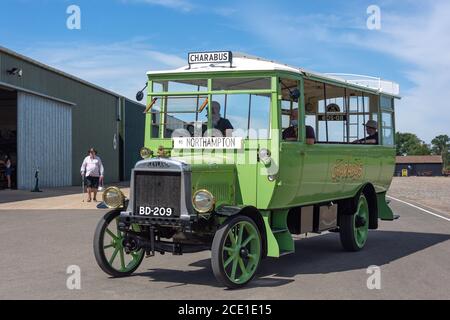 Charabus alla Suttleworth Collection, Suttleworth Estate, Old Warden, Bedfordshire, Inghilterra, Regno Unito Foto Stock