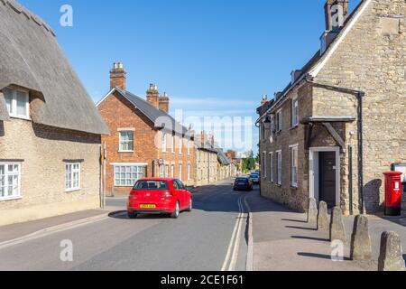 High Street, Sharnbrook, Bedfordshire, Inghilterra, Regno Unito Foto Stock