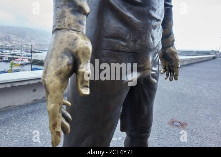 Cristiano Ronaldo statua in Funchal, Madeira davanti a CR7 museum Foto Stock