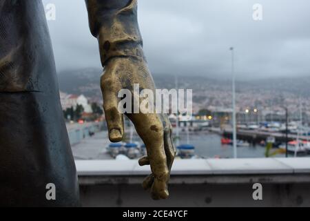Cristiano Ronaldo statua in Funchal, Madeira davanti a CR7 museum Foto Stock