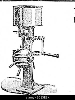 . Colonista quotidiano (1900-12-28) . ViaGreatNortlieri^R.Re Santa Claua è appena arrivata con il solito attraente e prezioso Natale Stock.scatole di strumenti per il BoysChina Tea Seta per tho GirlsGlasE Water Set in tutti coloriLampaggi a buon mercato LampsIlall nd Hanging LampsChina Tea and Dinner Setts Aftertioon Tea SetsKlWareo-lIated Carving and Sauctury Set in Great Fectors, Sauctury Sets Ecc. ecc. GEO. POWELL & Co., CHEAPSIDE, -12? GOVT. TELEFONO ST 3^A. ESPOSIZIONE DI PARIGI 1900.. IL PREMIO HI-GHEST, VIZ. Il Grand Prize e la Medaglia d'Oro è stata conquistata dal Cream Separator tra gli altri notevoli Successe Foto Stock