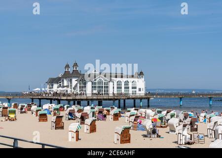 Vista sul molo di Sellin sull'isola di Ruegen Il Mar Baltico Foto Stock