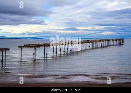 Rimane del mare posto barca Foto Stock