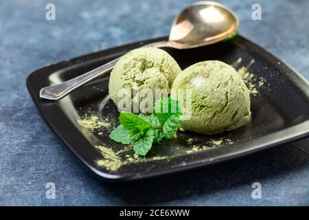 Gelato al tè verde matcha. Foto Stock