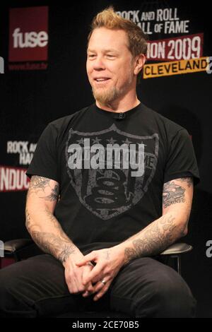 Manhattan, Stati Uniti d'America. 15 gennaio 2007. NEW YORK - GENNAIO 14: Il musicista James Hetfield di metallica partecipa alla Rock & Roll Hall of Fame 2009 inductee annuncio a Fuse Studios il 14 Gennaio 2009 a New York City People: James Hetfield Credit: Storms Media Group/Alamy Live News Foto Stock