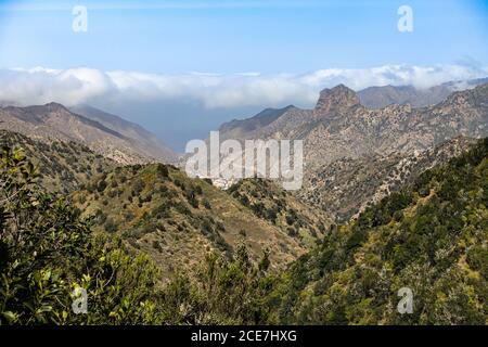 Vista dal Parco Nazionale Garajonay fino alla valle Di Valhermoso - la Gomera Foto Stock