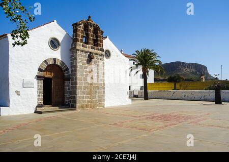 La piazza della chiesa di Chipude sull'isola di la Gomera Foto Stock