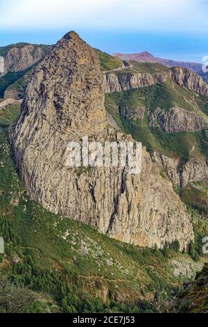 Cono di lava di un vecchio vulcano - l'impressionante Roque De Agando sull'isola di la Gomera Foto Stock