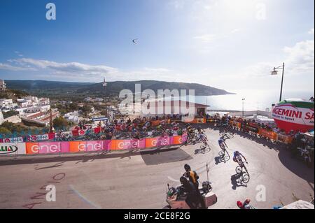 Giro d'Italia fase 8 Molfetta a Peschici, Italia. 13 maggio 2017. Foto Stock