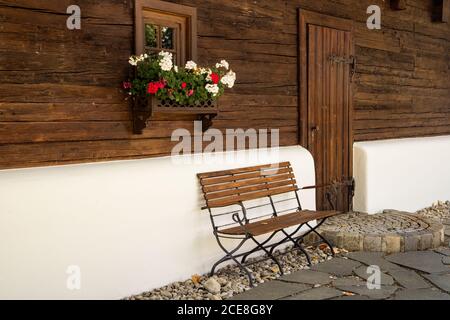 Porta d'ingresso della casa contadina bavarese Foto Stock
