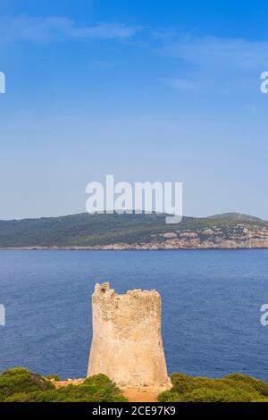 Italia, Sardegna, Alghero, Porto Conte National, Capo Caccia, Vista verso Torre Bollo Foto Stock