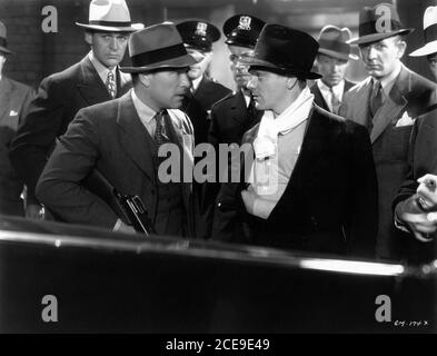 ROBERT ARMSTRONG e JAMES CAGNEY in G UOMINI 1935 regista WILLIAM KEIGHLEY storia / sceneggiatura Seton I. Miller consulente di casting J. Edgar Hoover First National Pictures / Warner Bros Foto Stock