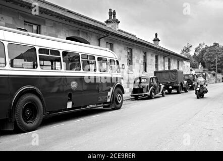 Motociclista della polizia militare (rievocazione degli anni '40) Foto Stock