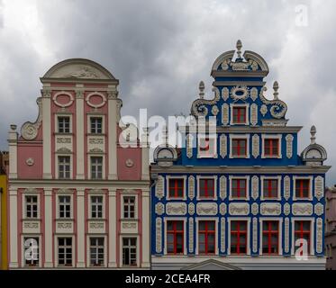 Szchecin, Polonia - 19 agosto 2020: Vecchio municipio e piazza nel cuore del centro di Stettin Foto Stock